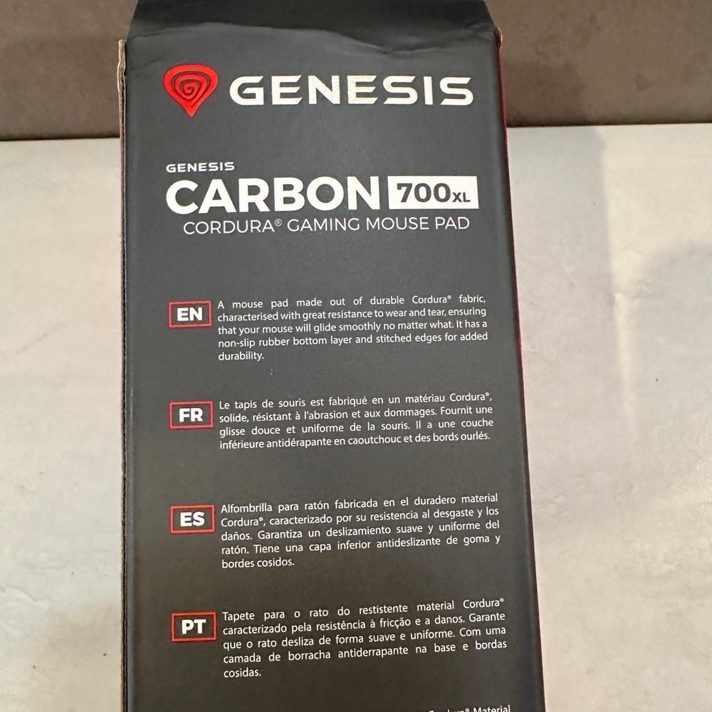 Genesis Mouse Mat Carbon Logo 700 XL 400mm x 450 mm - Picture 4 of 7